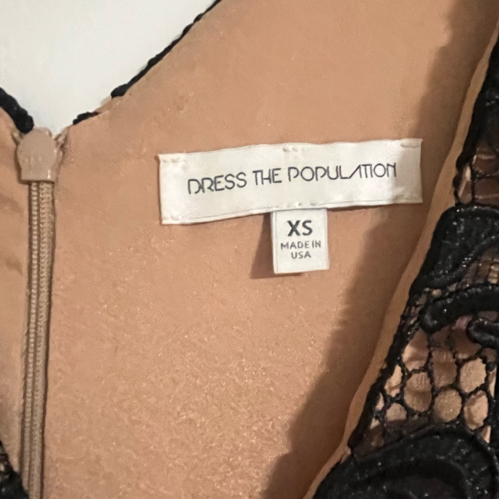 DRESS THE POPULATION Marion Lace Romper Jumpsuit - Picture 5 of 6